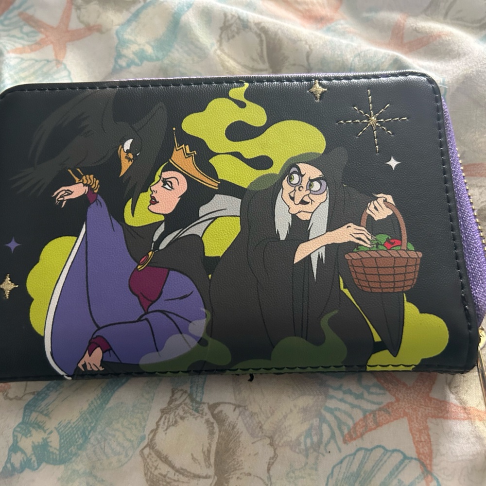 Loungefly wallet